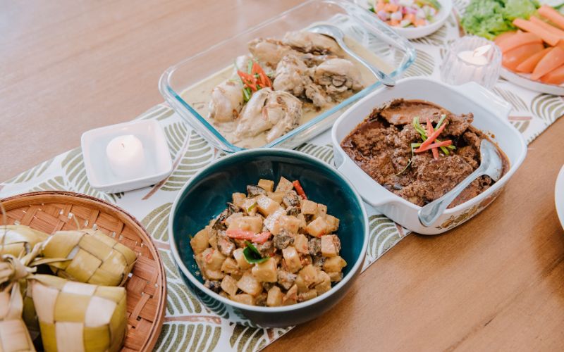 Hidangan Lebaran tinggi kolesterol
