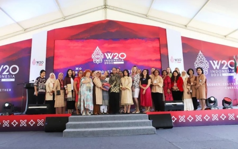 w20 summit Toba 
