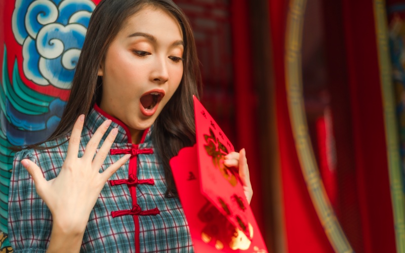 menyiasati dana untuk angpau imlek