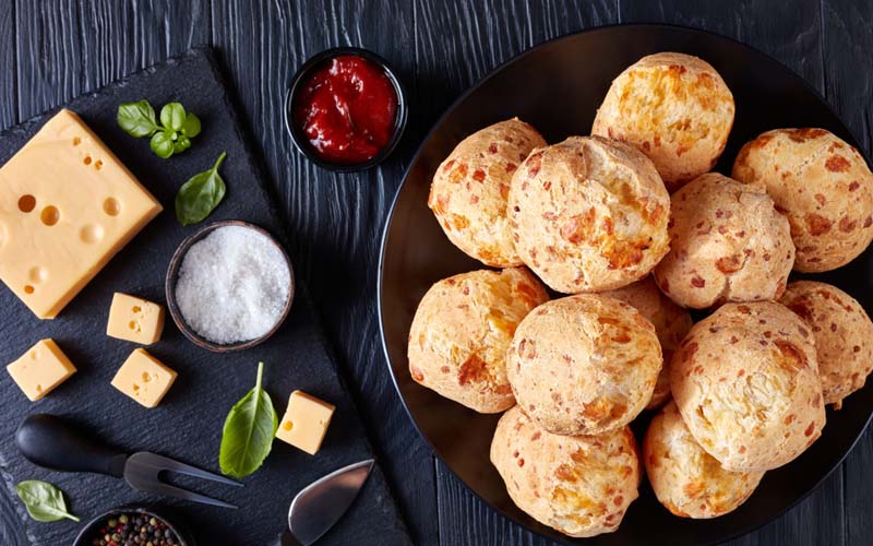 gougeres cheese puff
