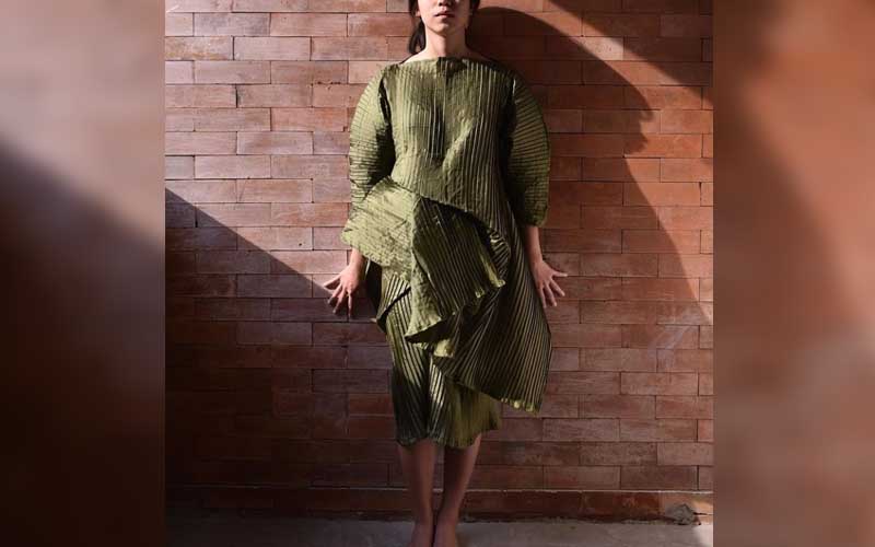gaun zero waste Hlaii sering dianggap baju bodo modern oleh penggemarnya