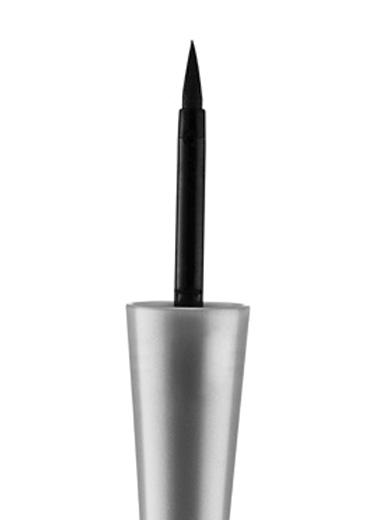 Eyeliner Tebal Sebelah