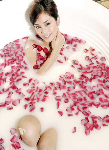Berendam Bunga Mawar