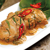Gulai Tenggiri Daun Mangkokan 