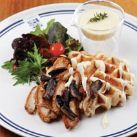 Waffle With Roasted Chicken
