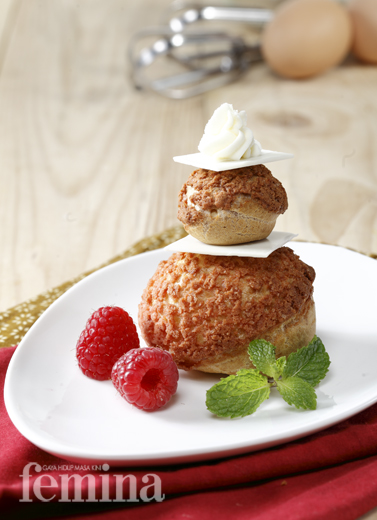 Raspberry Sable Choux