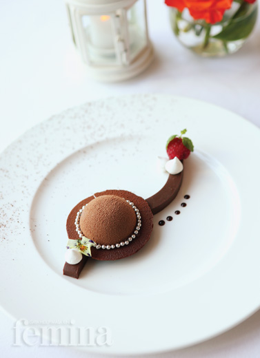 Le Chapeau De Madame Chocolat