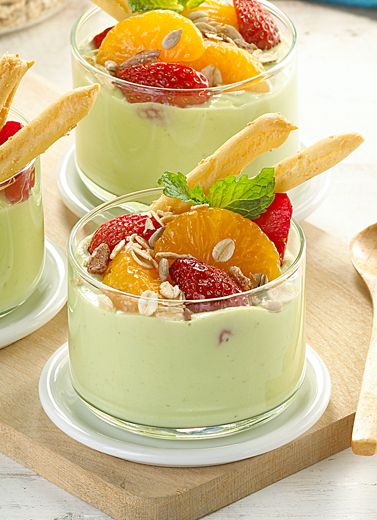 Yoghurt Avokad Tabur Buah
