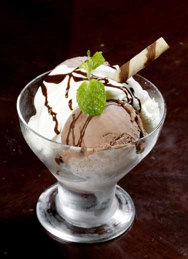 Yuk, Bikin Es Krim Sendiri!
