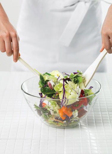Rambu Meracik Salad