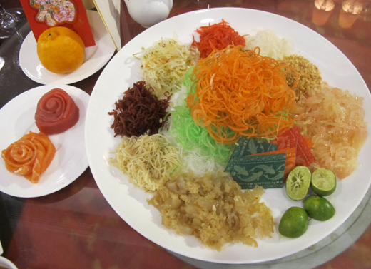 Berkah dalam Sepiring Yee Sang