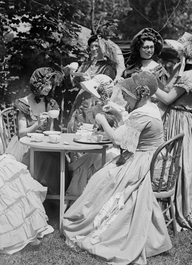 Afternoon Tea VS High Tea