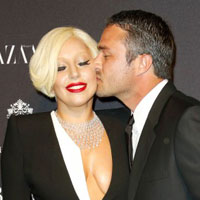 Lady Gaga Bertunangan
