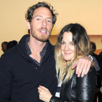 Pelabuhan Hati Drew Barrymore