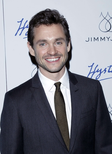 Hugh Dancy Saingi Istri