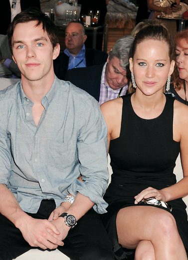 J.Law & Nicholas Hoult - Tak Terpisah!