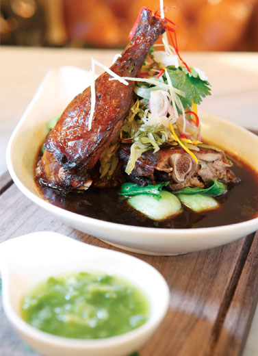 Pentas Untuk Street Food