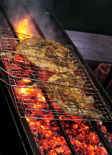 Sedapnya Ikan Bakar Manado 