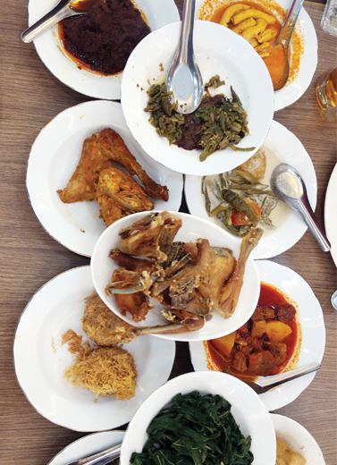 Minang Dalam Selangkah Kaki