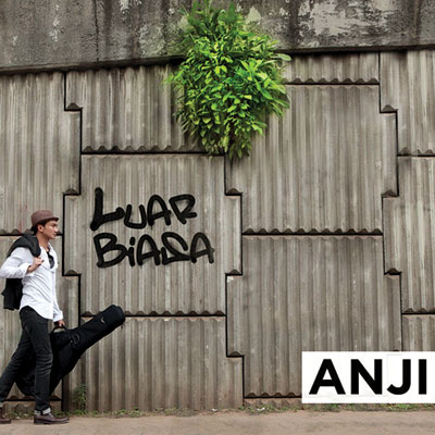 Luar Biasa