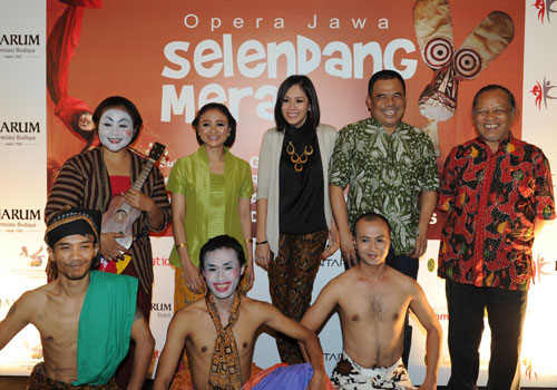 Opera Jawa : Selendang Merah
