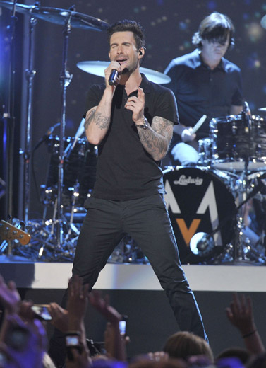 Nonton Konser Maroon 5 Gratis, Mau? 