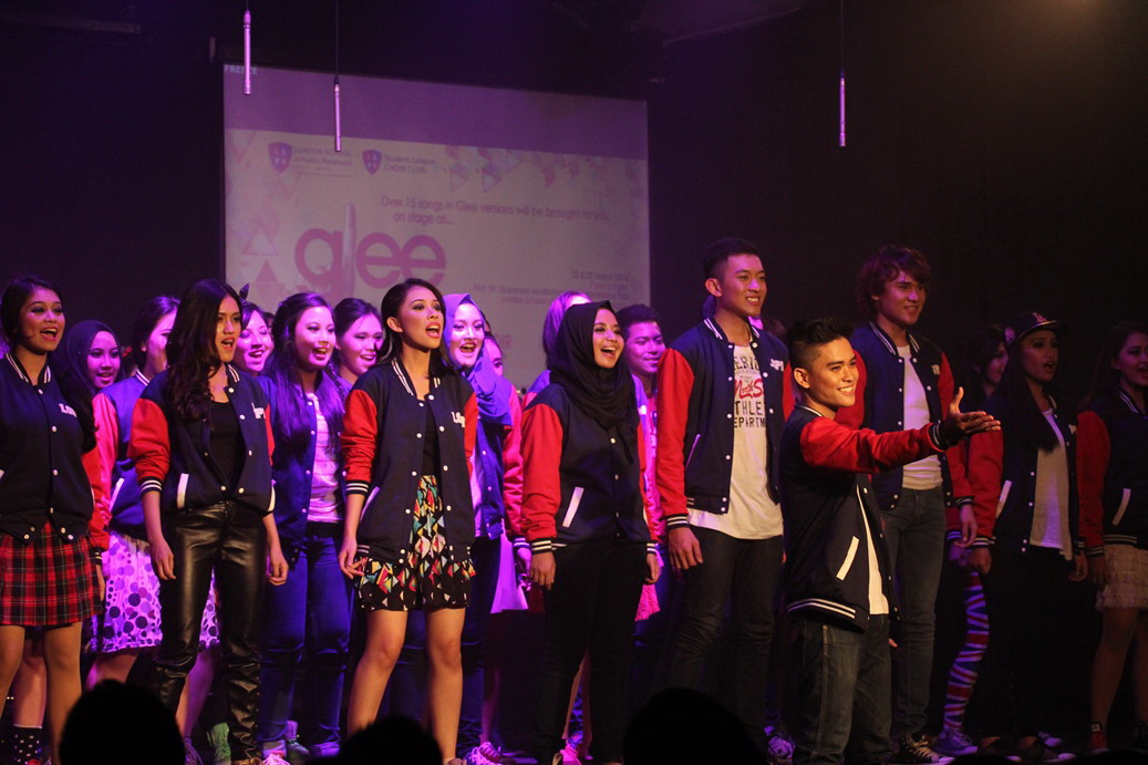 Konser Glee ala LSPR