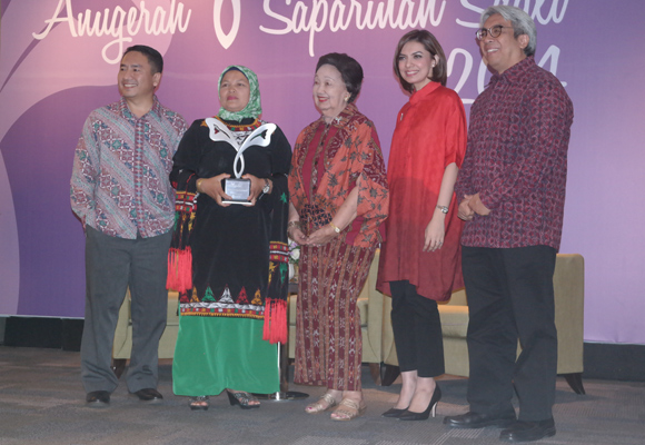 Asnaini, Pemenang Anugerah Saparinah Sadli 2014