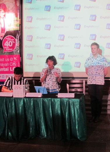 Belajar Bahasa Inggris di EF Englishtown