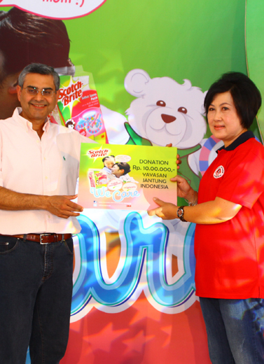 Donasi untuk Yayasan Jantung Anak Indonesia