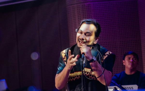 Tompi dan Sri Panggung Ramaikan Pembukaan Kembali Galeri Indonesia Kaya