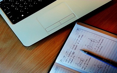 Tantangan Para Guru di Era di Digital: Dari Pemanfaatan Internet Hingga Komunikasi dengan Orang Tua Siswa