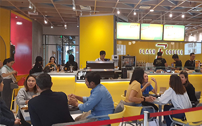 Flash Coffee, Pemain Baru Kopi Grab and Go