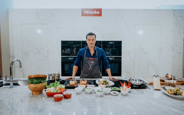 Rahasia Nicholas Saputra Bikin Masakan Indonesia Jadi Simpel di Rumah