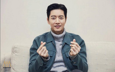 Cheese In the Trap Akan Dibuat Menjadi Film, Park Hae-jin dan Para Pemain Berkumpul Bersama