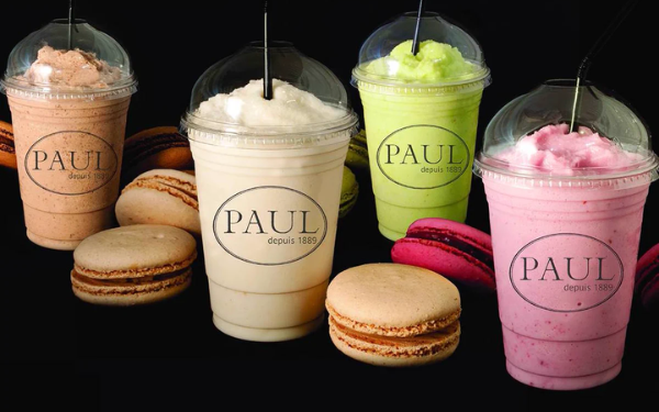 Di Sini Bisa Pilih Ragam Macaron untuk Dijadikan Minuman Frappe