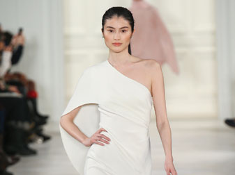 Sui He, Kilau Sinar Sang Model