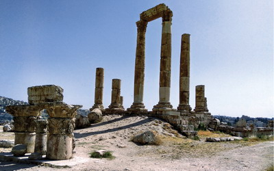 Jalan-jalan ke Hercules Temple di Amman, Yordania