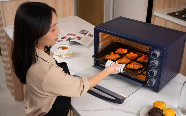 Polytron Kitchenmate: Oven Low Watt Inovatif, Jodoh Baru Wanita Wirausaha Kuliner