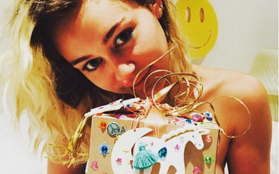 Miley Cyrus Ulang Tahun, Ini Hadiah yang Diberikan Liam Hemsworth