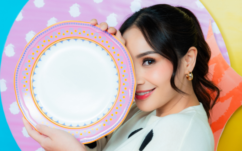 Terapi Warna di Meja Makan Bersama Koleksi ZEN Tableware x Nagita Slavina