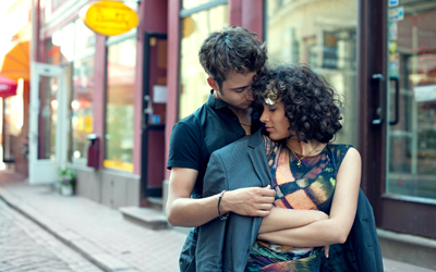 Bercinta Terasa Hambar? Lakukan Ini untuk Foreplay