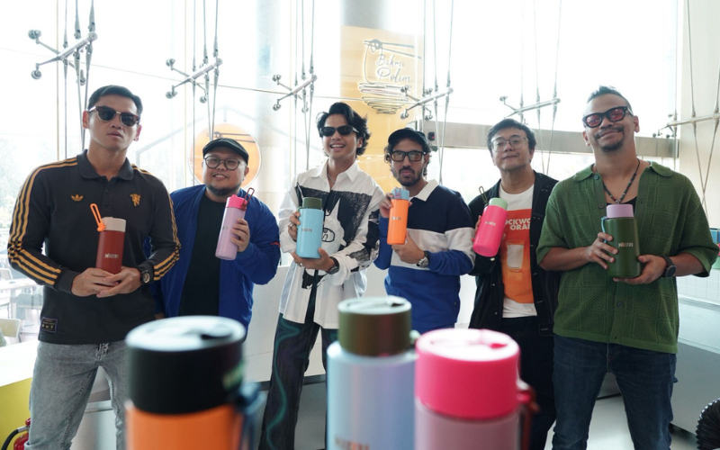 Koleksi Istimewa frank green x NIDJI dalam 6 Kombinasi Warna