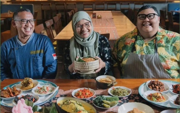 Juli Nanti, Rendang Tumbuak, Nasi Padeh, Hingga Ayam Panyikek di KAUM Restaurant