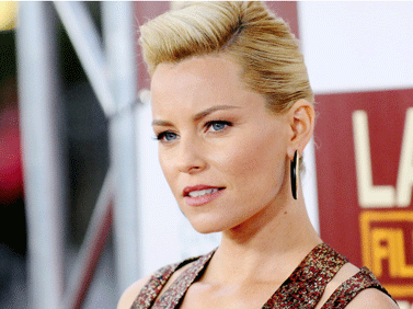 Elizabeth Banks, Menjadi Penyihir