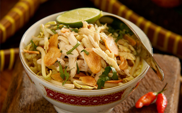 Soto Kudus Andalkan Kenikmatan Kaldu Ayam Kampung