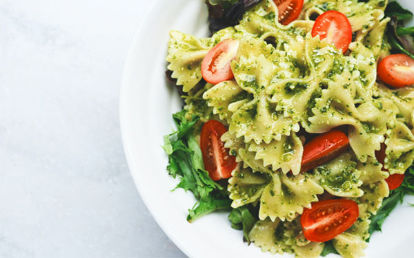 Farfalle Pasta dengan Siraman Pesto