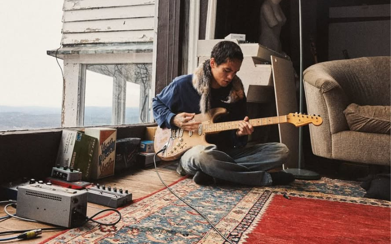 5 Fakta di Balik Babydoll, Lagu Viral dari Dominic Fike
