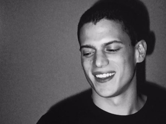 Fotonya Dijadikan Meme, Wentworth Miller Curhat di Facebook