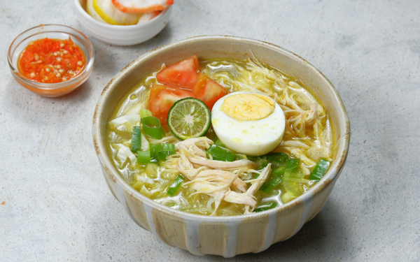 Soto Ayam Hangatkan Hari Gerimis, Cek Resepnya!